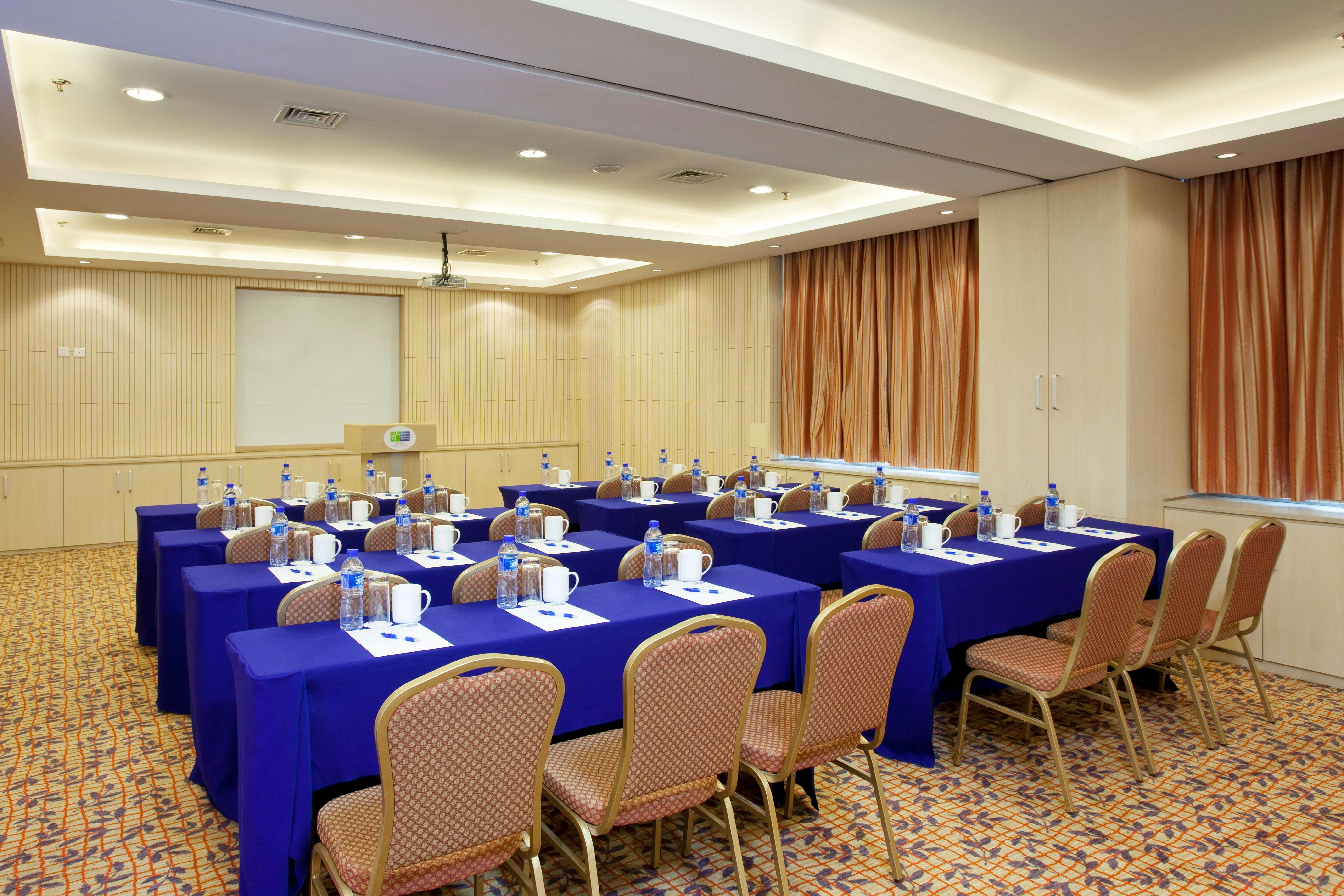 Holiday Inn Express Tianjin Airport By Ihg Exterior photo