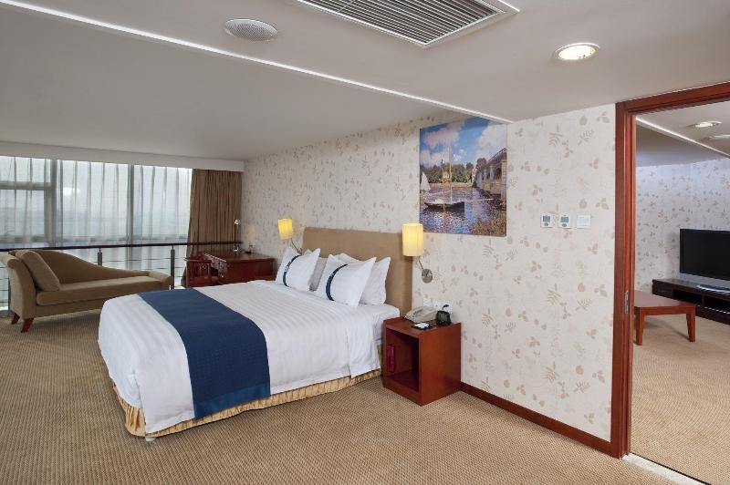 Holiday Inn Express Tianjin Airport By Ihg Exterior photo