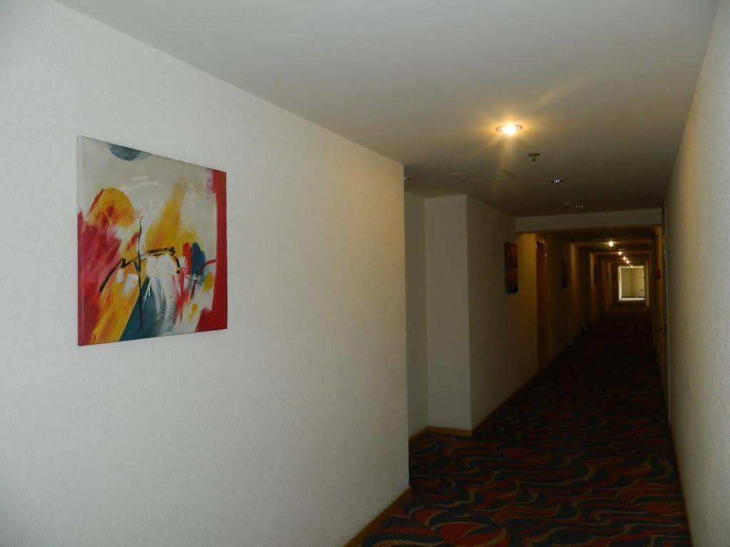 Holiday Inn Express Tianjin Airport By Ihg Exterior photo
